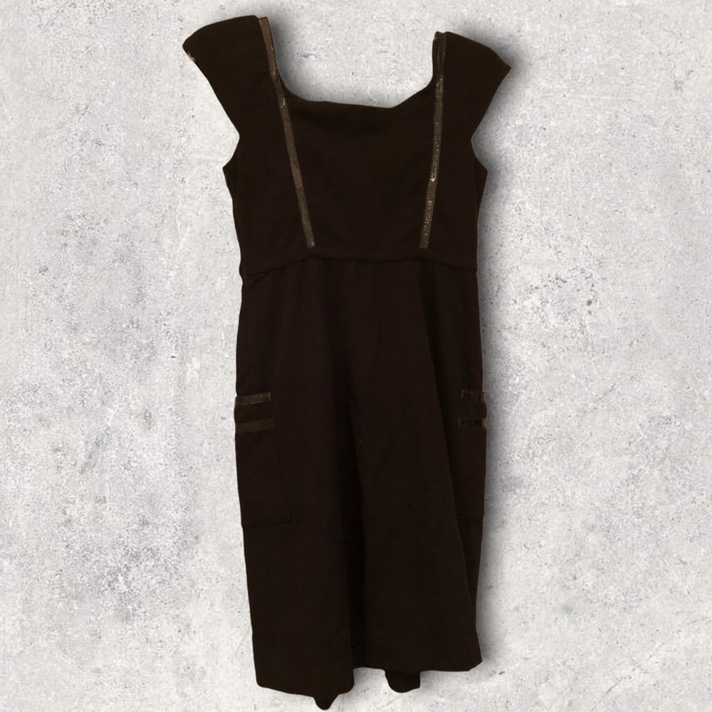 ⭐️ Cynthia Cynthia Steffe Size 4 Cute Short Black Dress with pockets